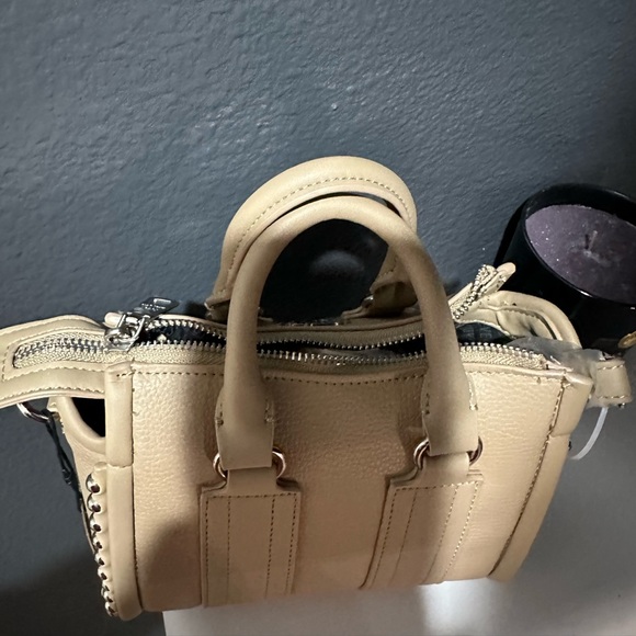 Unlisted Posh Live Purses - Picture 6 of 7